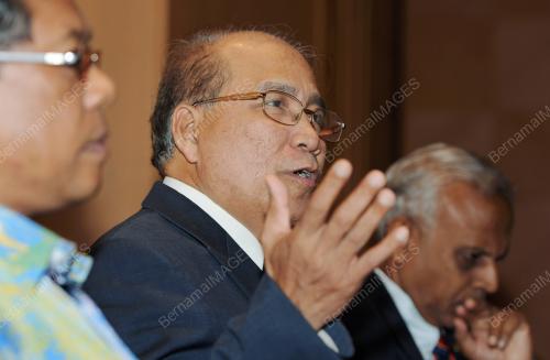 PG04_14062012_WAN_AHMAD