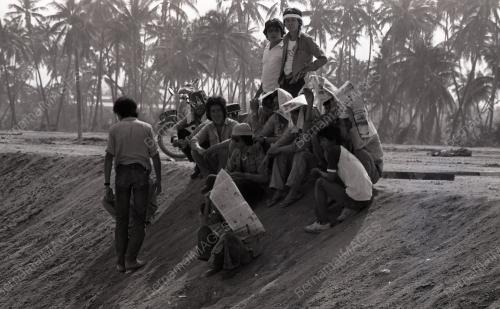 PEKERJA MOGOK