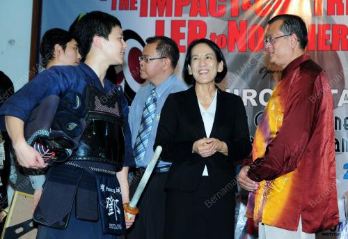 PG04_15092012_PANDANG_KE_TIMUR