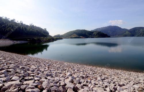 EMPANGAN MENGKUANG
