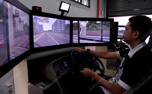 PG04_16062015_PEMANDU_BAS