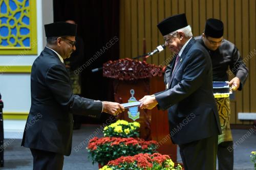 TUN AHMAD FUZI ABDUL RAZAK