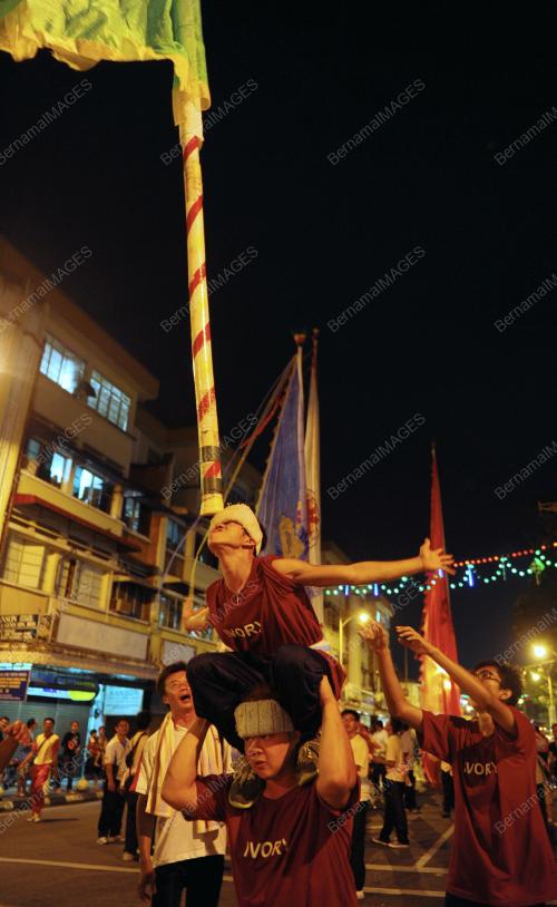 PG04_16122013_AKSI_CHINGAY