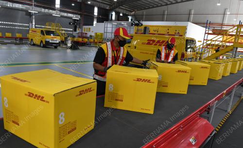DHL_EXPRESS