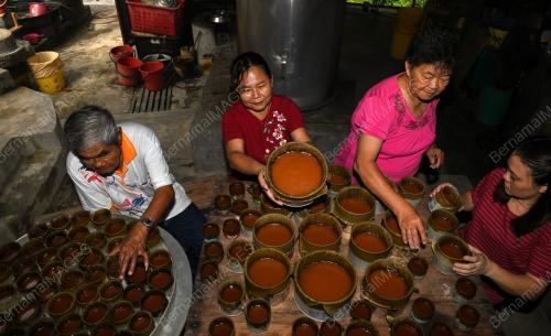 KUIH BAKUL