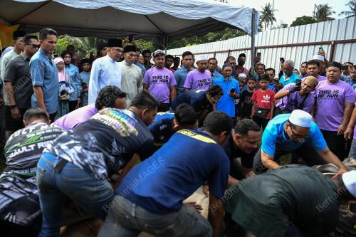 DATUK SERI ANWAR IBRAHIM