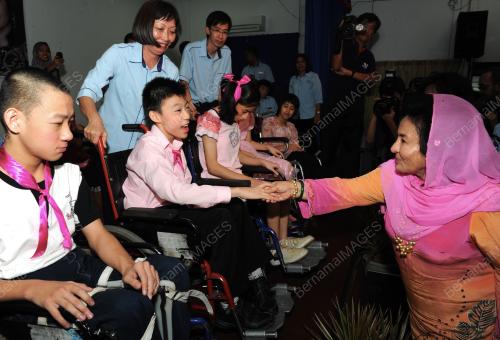PG04_18122012_ROSMAH_KANAK