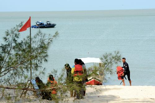 PG04_19012014_BENDERA_MERAH
