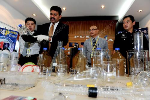 PG04_19032012_PERALATAN_DADAH