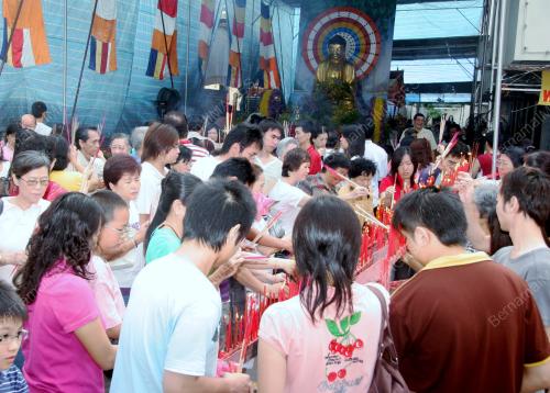 HARI WESAK