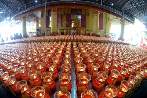 PG04_19052019_WESAK_BN201905180081