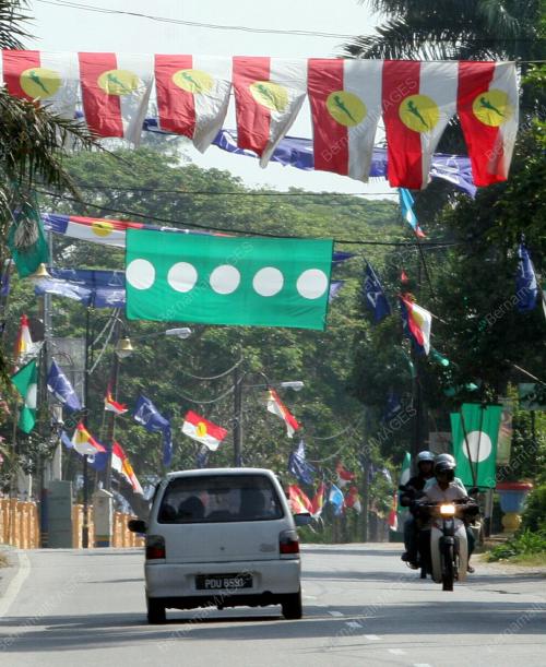 PERANG BENDERA