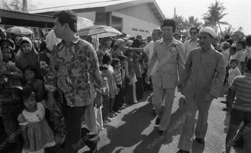 PG04_20052015_RASMI_SEKOLAH