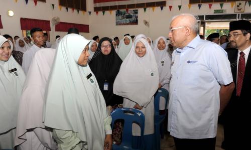 PG04_20092016_MAHDZIR_PELAJAR