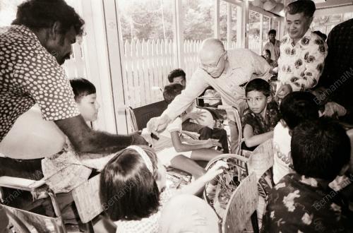 TAN SRI DATUK (DR.) HAJI HAMDAN SHEIKH TAHIR