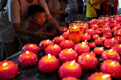 HARI WESAK