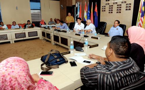 PG04_22072016_MESYUARAT_UMNO