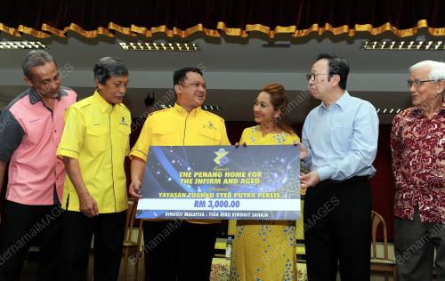 PG04_22082017_RAJA_PERLIS_SUMBANGAN
