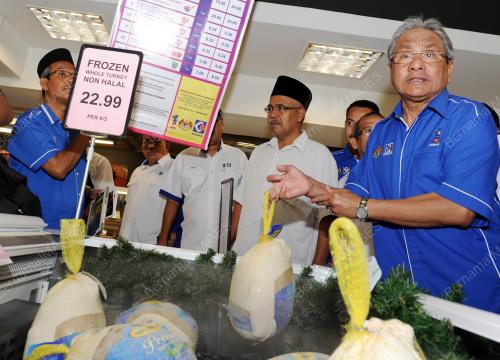 PG04_23122013_MENTERI_AYAM