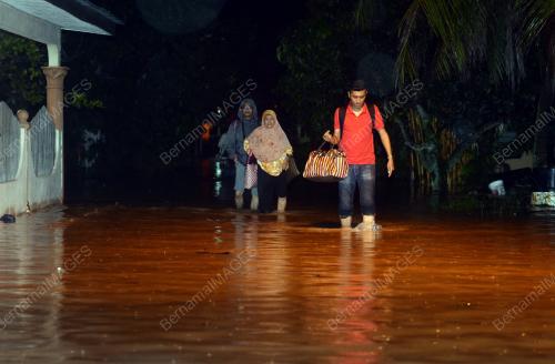 PG04_27102019_BANJIR
