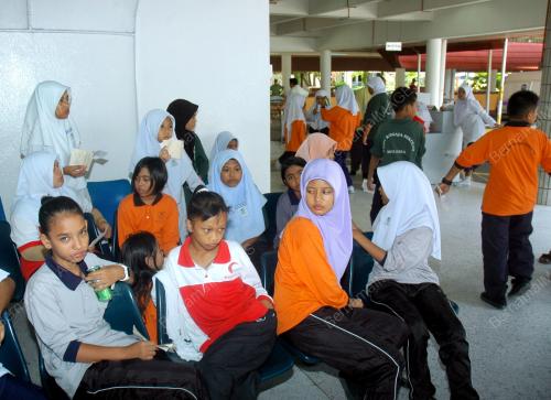 PG04_28032012_KERACUNAN_MAKANAN