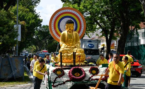 PERSIAPAN WESAK