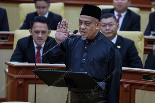 MAJLIS ANGKAT SUMPAH ADUN