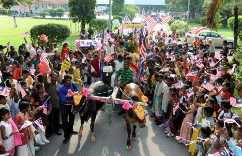 PG04_30082013_PERARAKAN_LEMBU