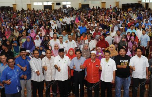 PG04_31052017_BERGAMBAR_BN201705305472