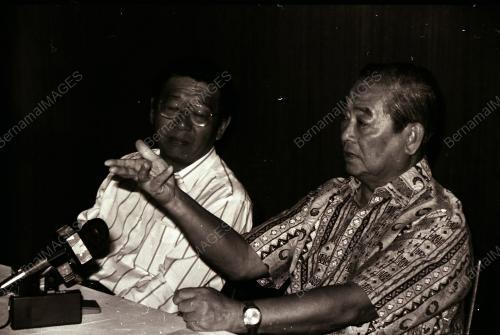 DATUK SERI DR. LIM CHONG EU