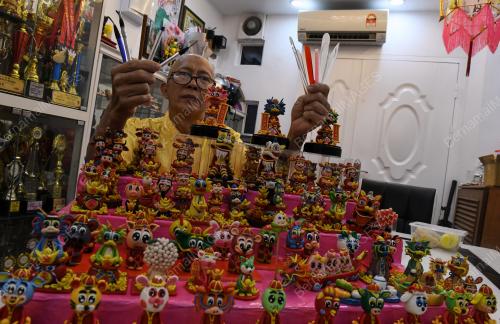 PATUNG TRADISIONAL