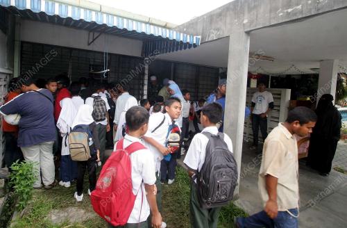 SEJADAH BERDIRI