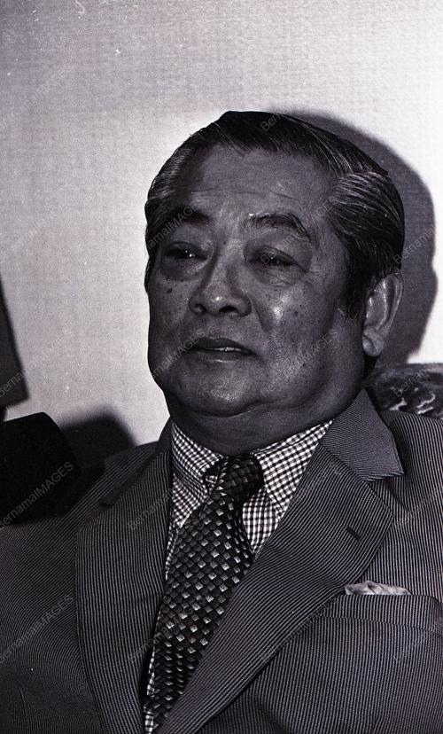 DR. LIM CHONG EU