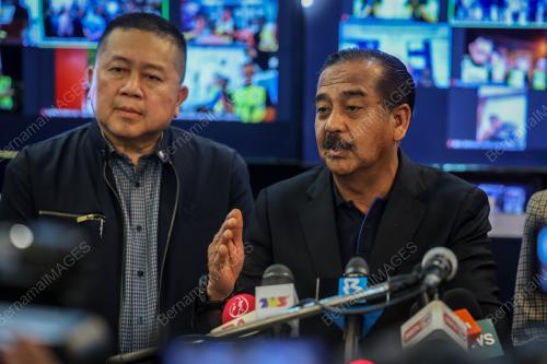 TAN SRI RAZARUDDIN HUSSAIN