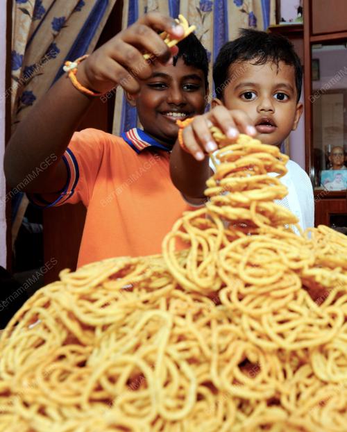 PG05_03112012_MURUKU