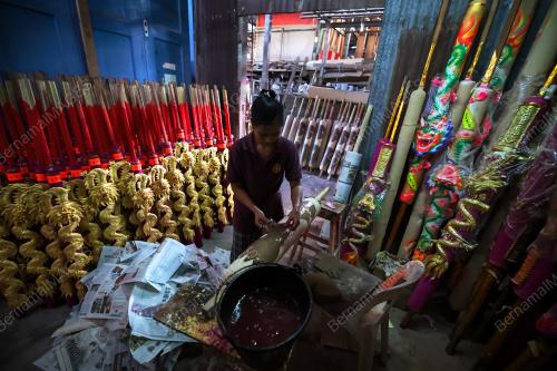 COLOK TAHUN BAHARU CINA