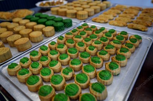 KUIH BULAN