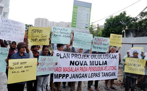 PG05_05062012_PENDUDUK_BANTAH
