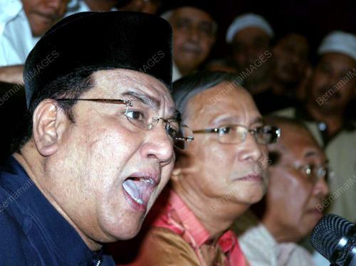 AHMAD ISMAIL