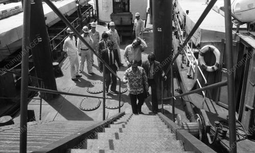 PG05_06032015_MENTERI_LUAR