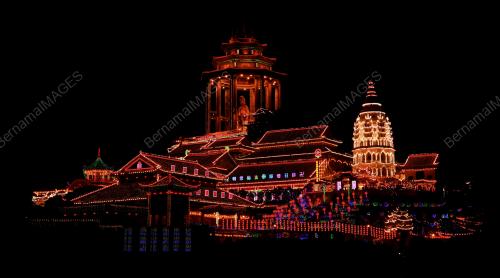 KEK LOK SI BERWARNA-WARNI
