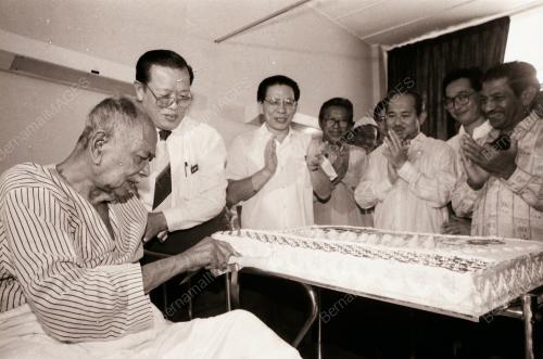 TUNKU ABDUL RAHMAN