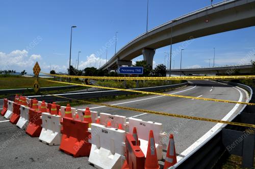 JAMBATAN KEDUA TUTUP