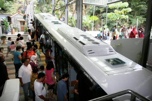 BUKIT BENDERA