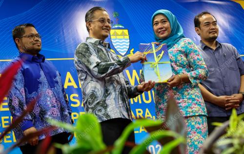 DATUK DR MOHAMMAD ABDUL HAMID