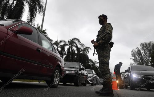 SEKATAN JALAN RAYA