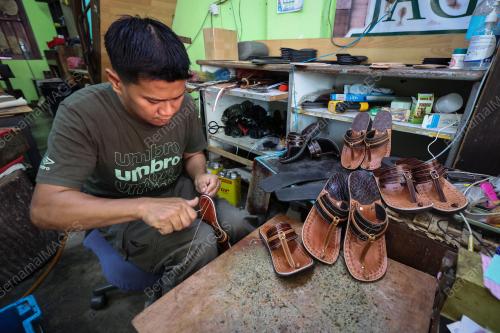 PEMBUAT CAPAL