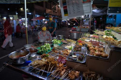 STREET FOOD LEBUH CARNAVON
