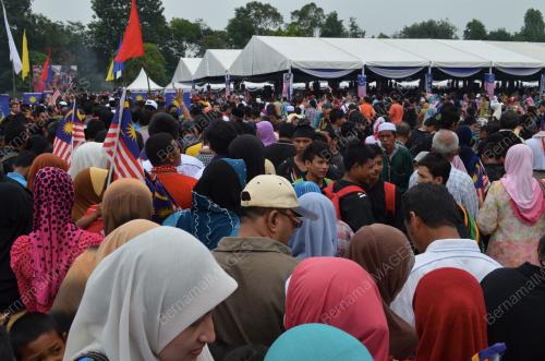 ORANG RAMAI