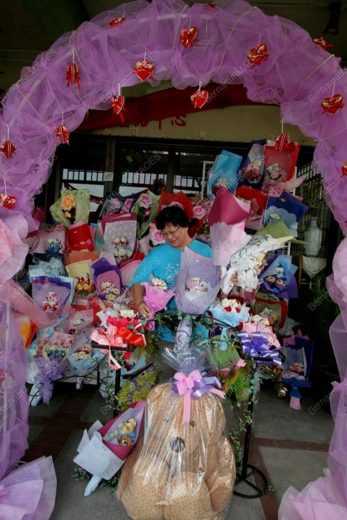 HARI KEKASIH